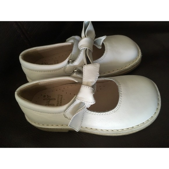 Il Gufo White Mary Jane W/Bow Size 24 Us Size 8 Boutique Special Occasion